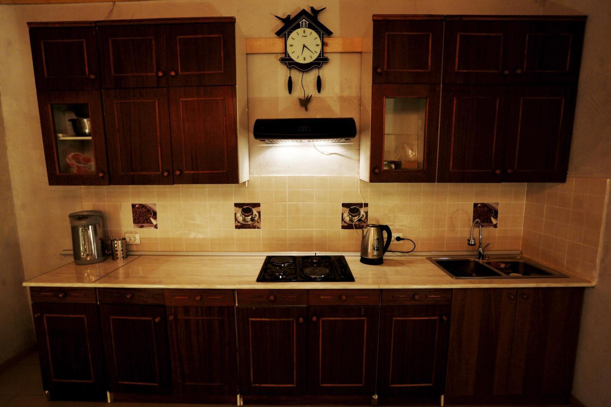 Хостел Interhouse Каракол Экстерьер фото