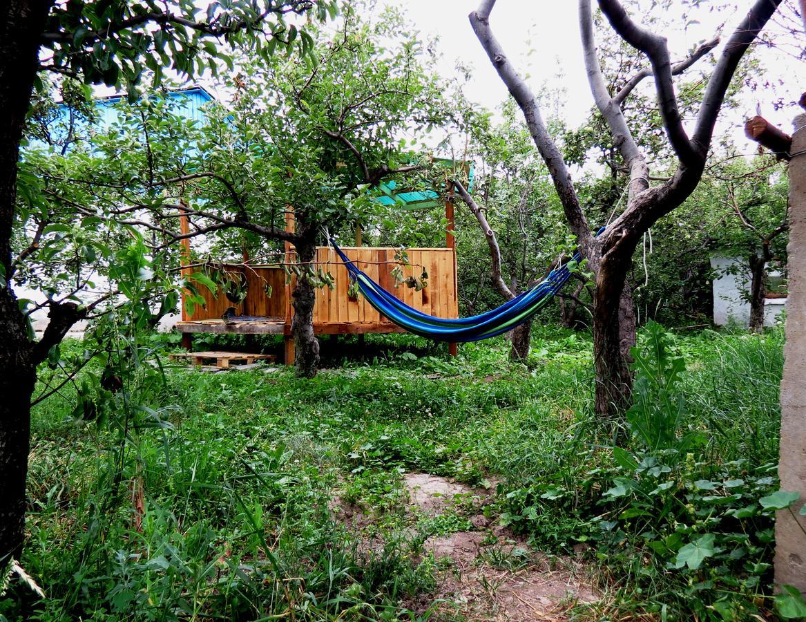 Хостел Interhouse Каракол Экстерьер фото